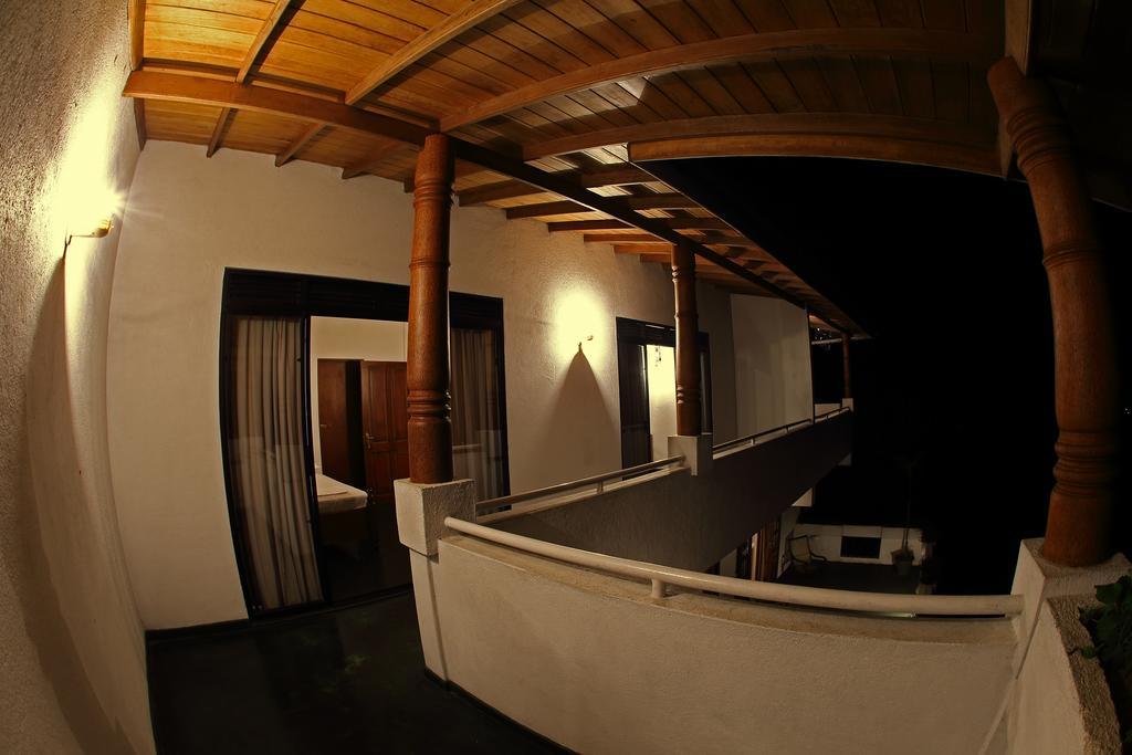Banda Casa, Канди Экстерьер фото