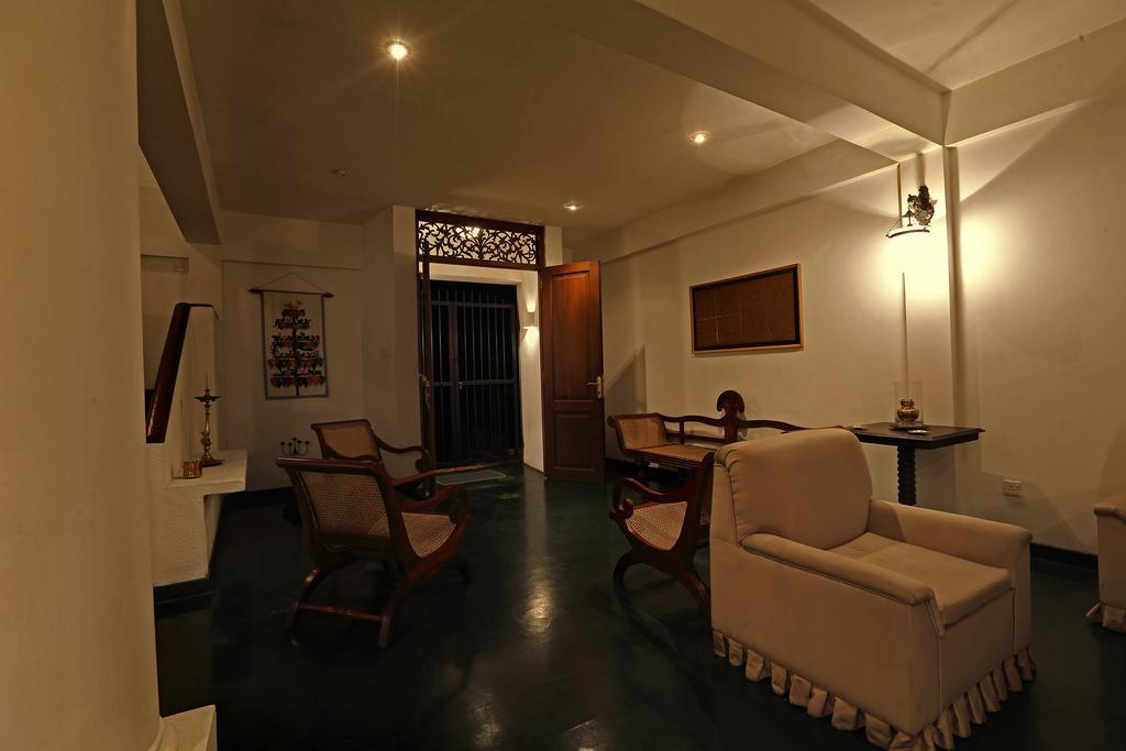 Banda Casa, Канди Экстерьер фото