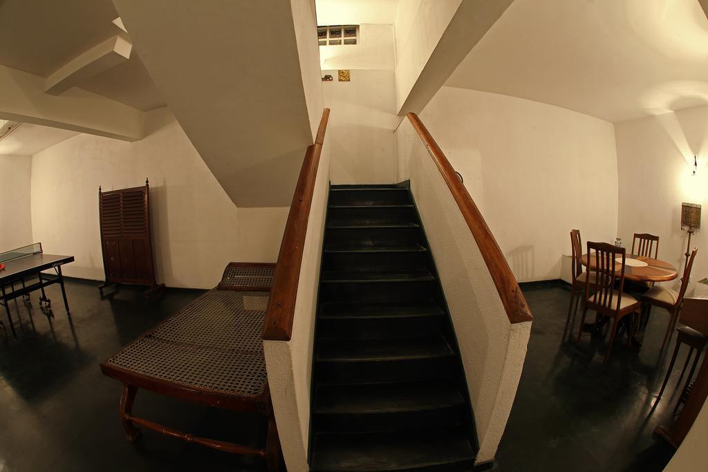 Banda Casa, Канди Экстерьер фото