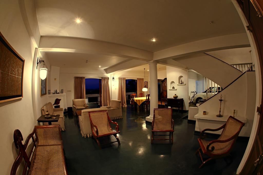 Banda Casa, Канди Экстерьер фото