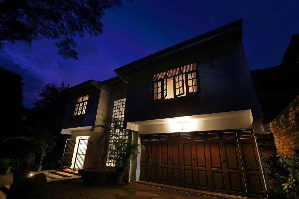 Banda Casa, Канди Экстерьер фото