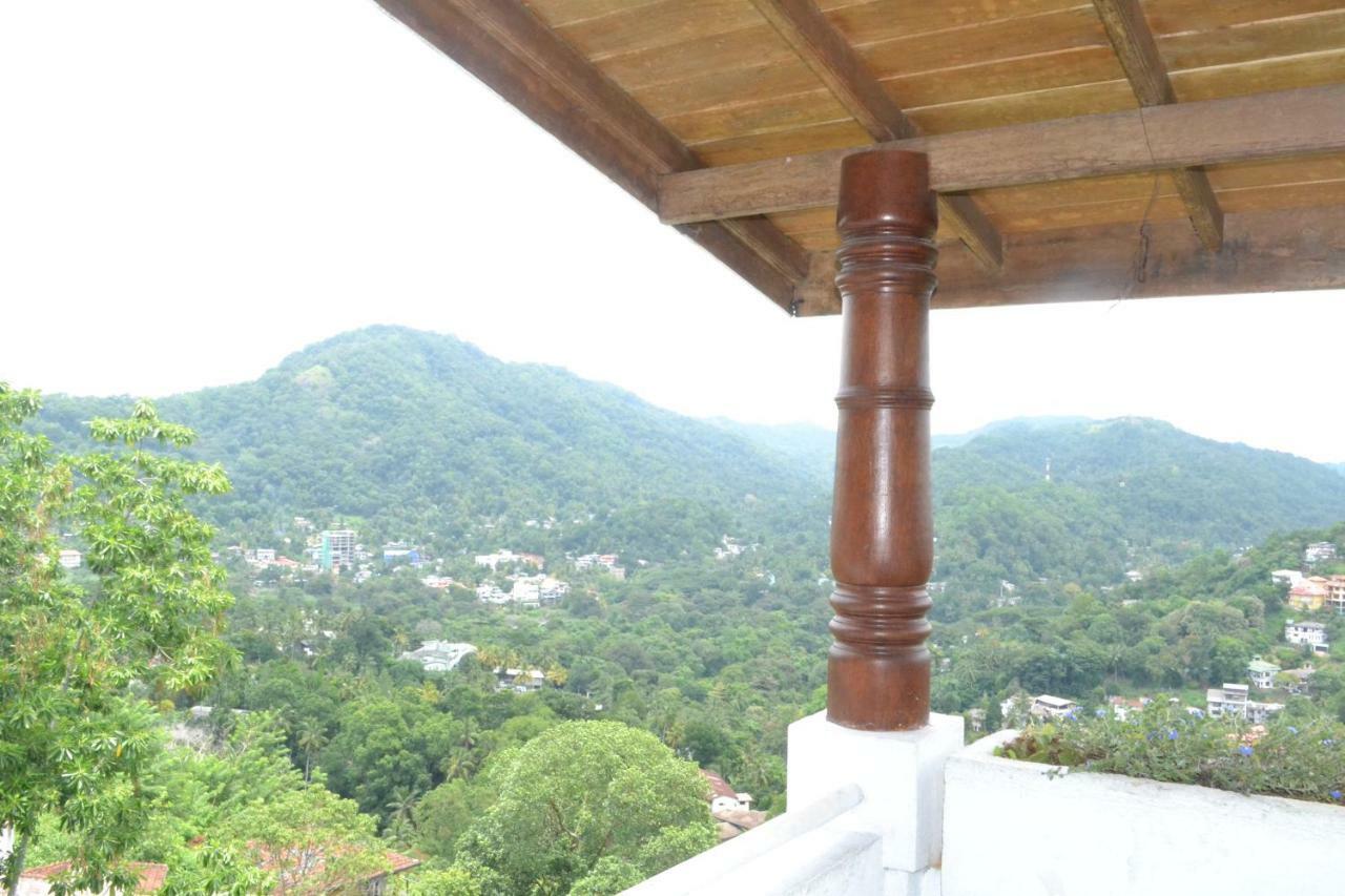 Banda Casa, Канди Экстерьер фото