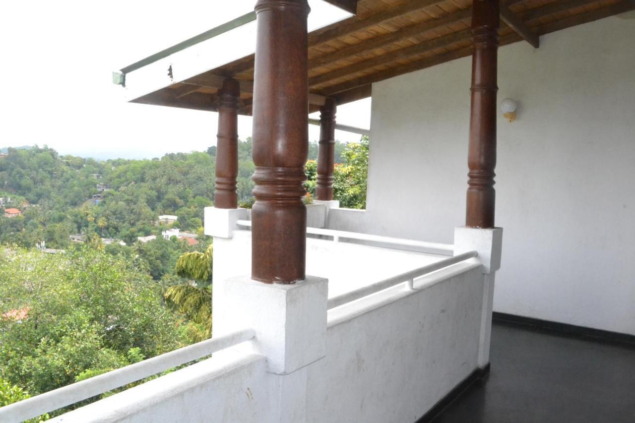 Banda Casa, Канди Экстерьер фото